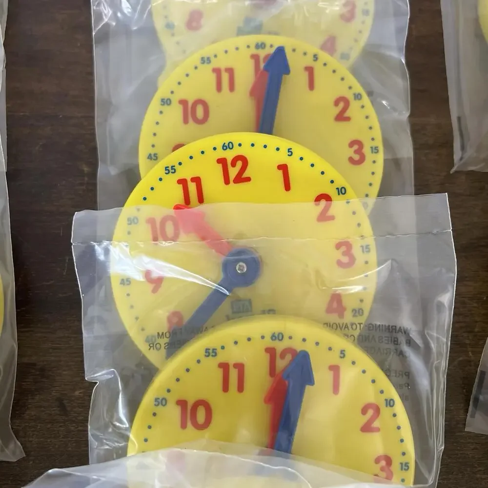 ETA Hand2Mind Learning Clocks Non‎ Geared 4 Inch Clock Teaching Tools lot of 17